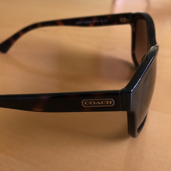 Coach Sunglasses - Picture 4 of 7