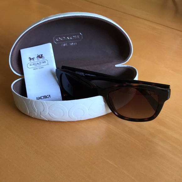 Coach Sunglasses - Picture 1 of 7