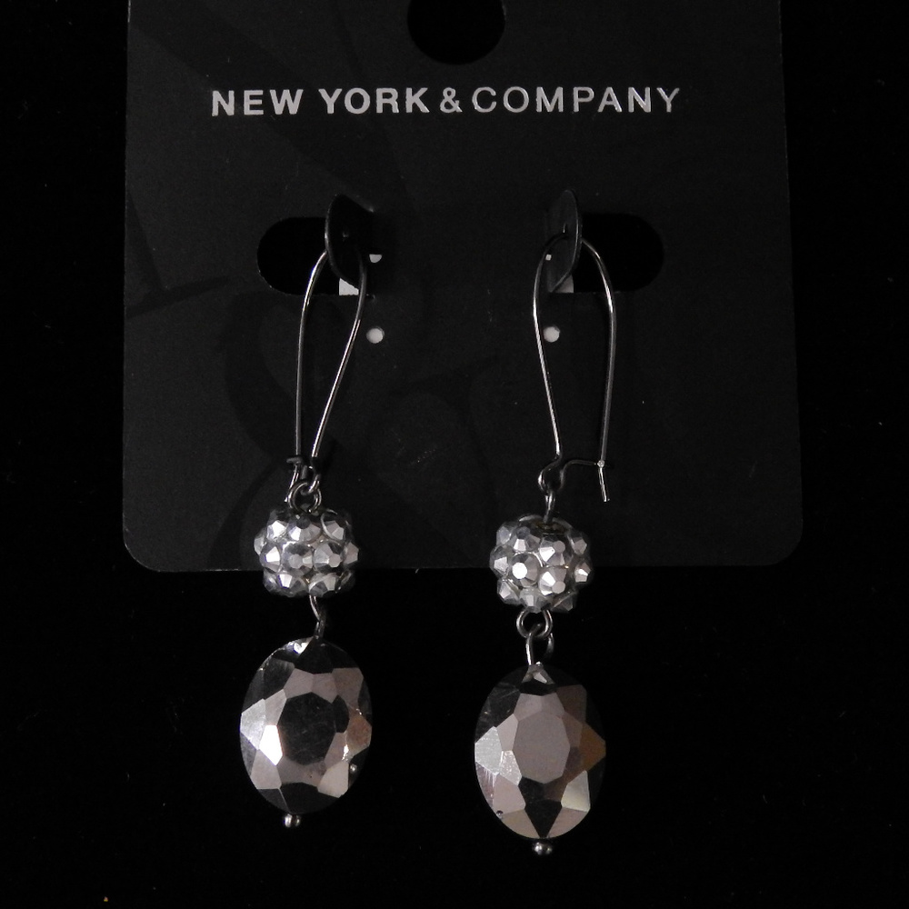 NWT silver with grey smoke stone dangle, NYCOE16 - Picture 3 of 3