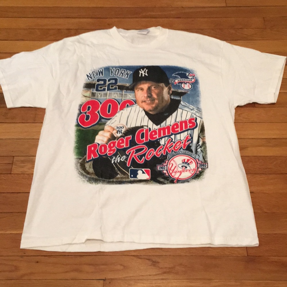 VINTAGE MEN'S YANKEES ROGER CLEMENS TEE