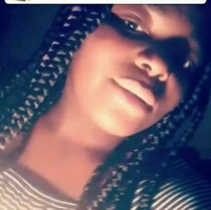 Meet your Posher, Christasia