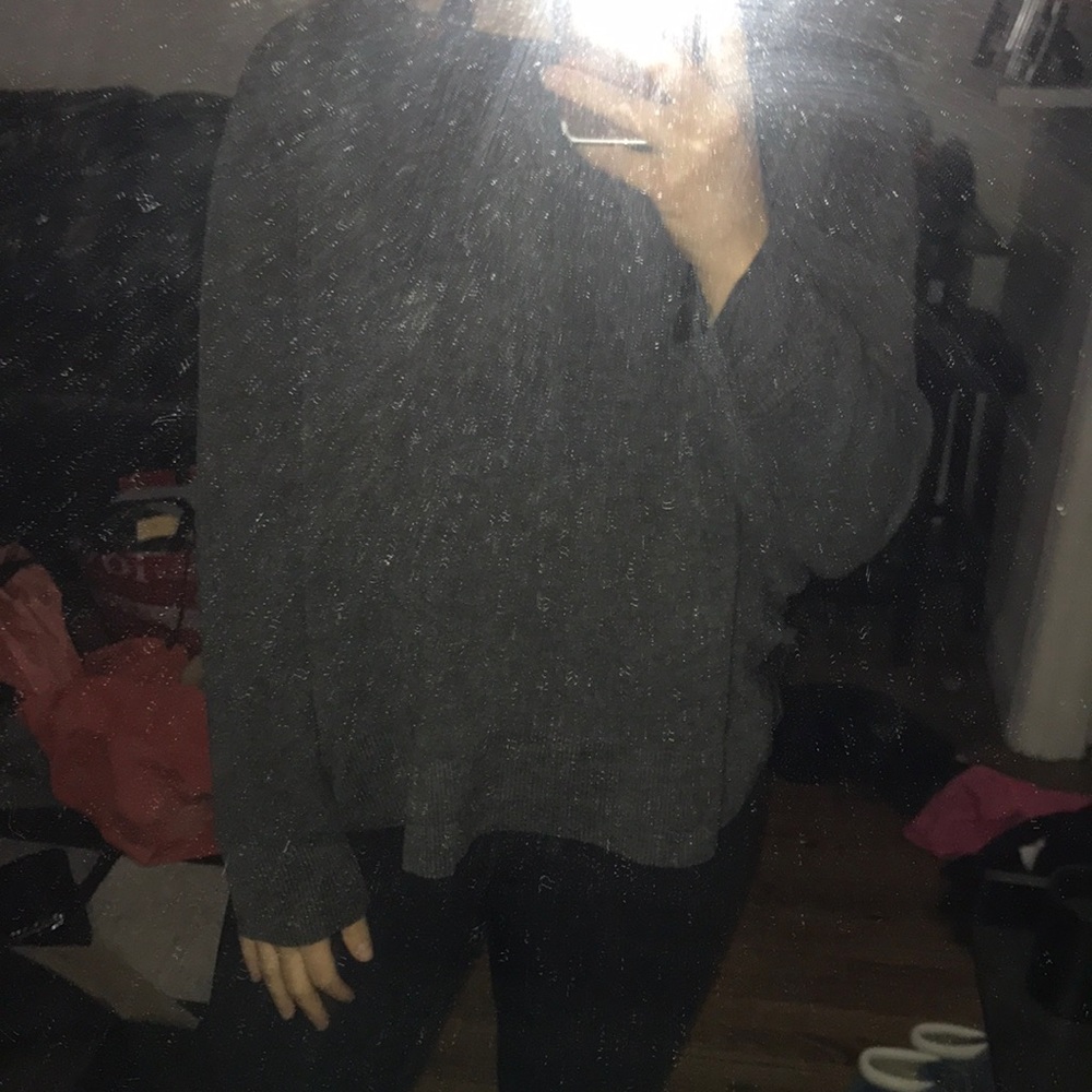 ZARA GRAY RUFFLE SIDE SWEATER - Picture 3 of 8