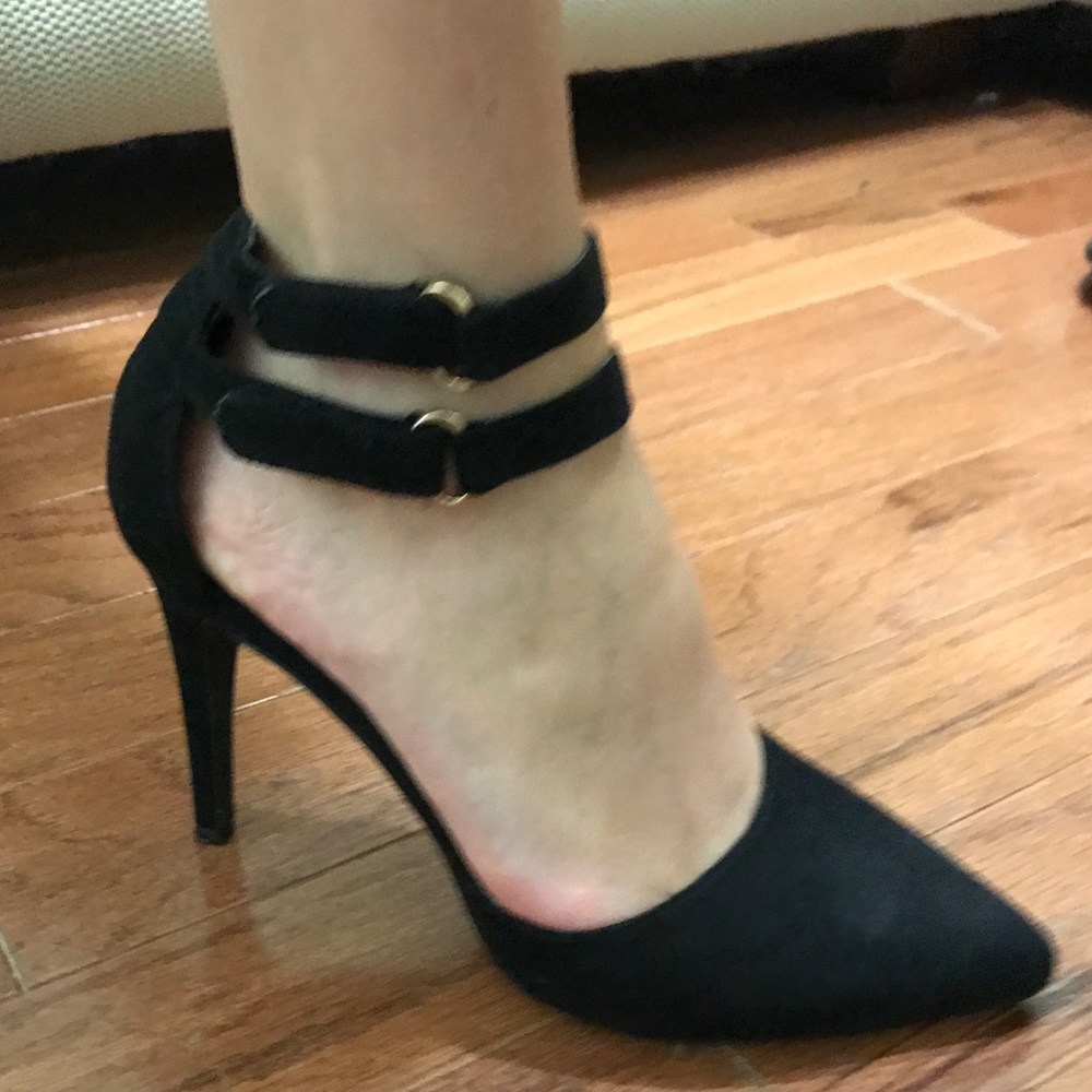 Black Pointed Toe Heels