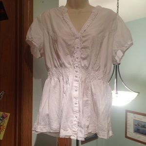 White short sleeve top