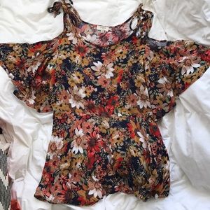 UmGee floral cold shoulder swing top