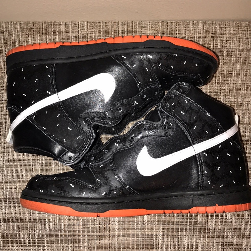 Black and Orange Halloween Dunks