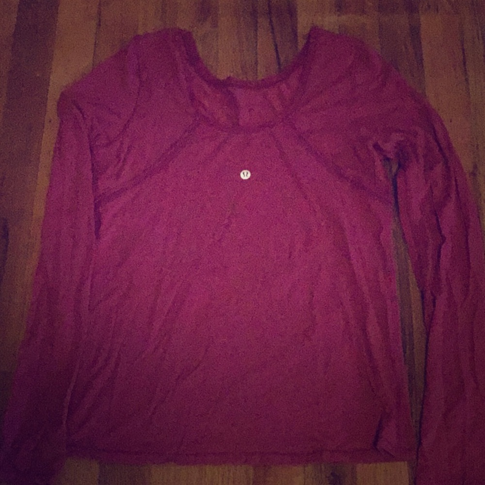 Almost new Lululemon top