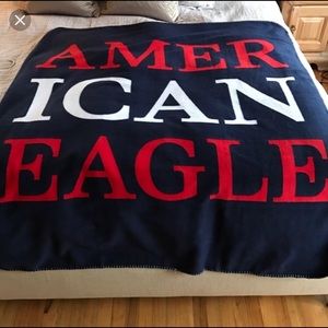 AMERICAN EAGLE FLEECE THROW BLANKET