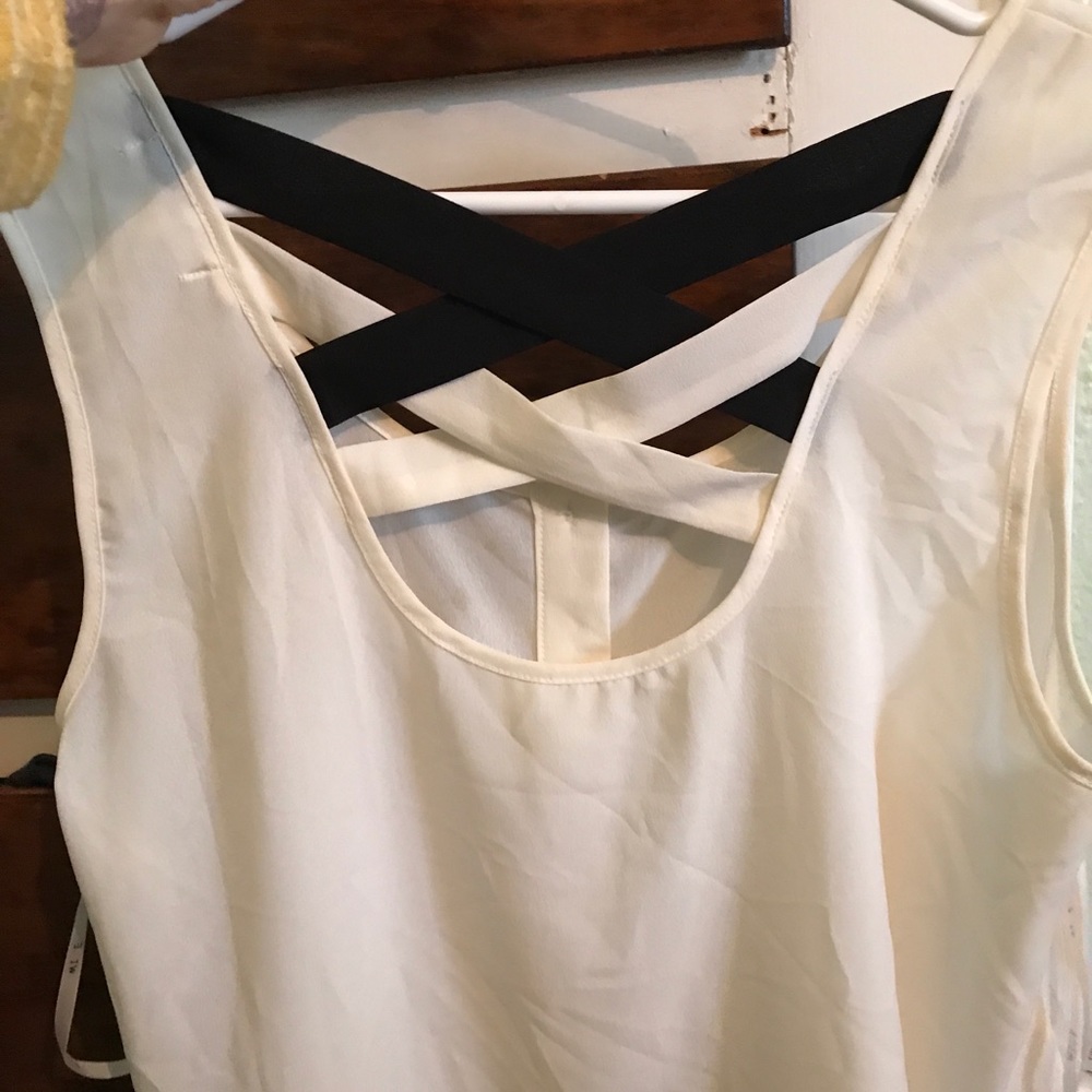 Blouse - Picture 2 of 3