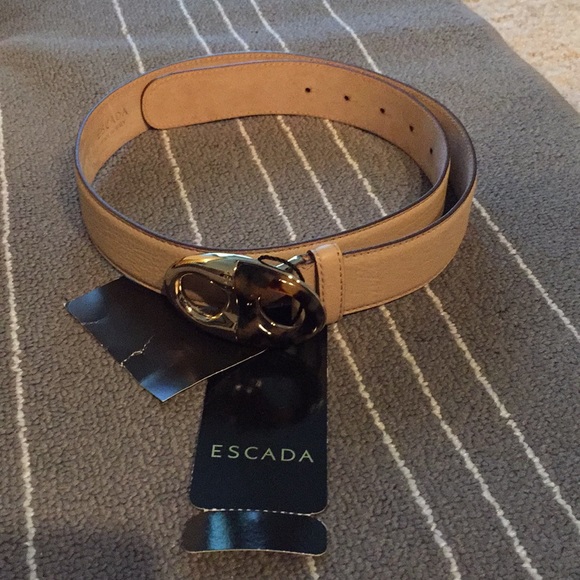 BNWT Escada belt size 80 in color Savannah. main image 7