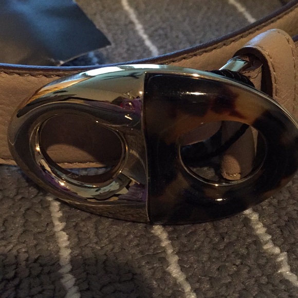 BNWT Escada belt size 80 in color Savannah. main image 6