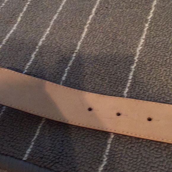 BNWT Escada belt size 80 in color Savannah.