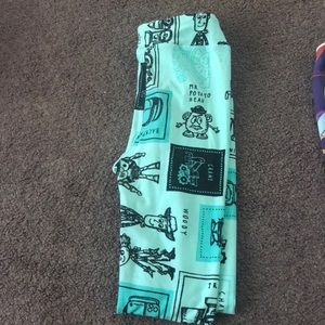 Disney Lularoe kids toy story leggings!