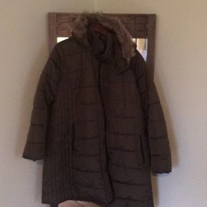 Green maternity winter coat with hood