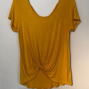 ⛔️REDUCED⛔️Mustard Yellow Top!
