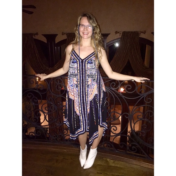 Beautiful Flowy Tribal Dress - Picture 2 of 5