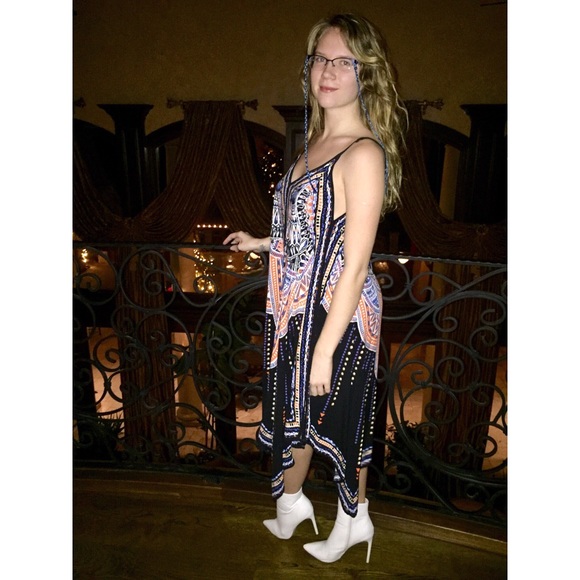 Beautiful Flowy Tribal Dress - Picture 3 of 5