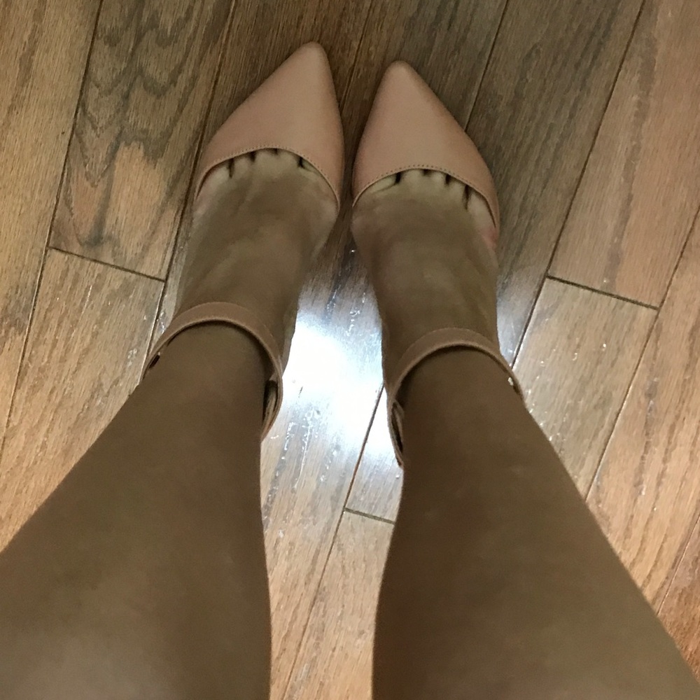 Cute Blush Colored Pointed Toe Heels