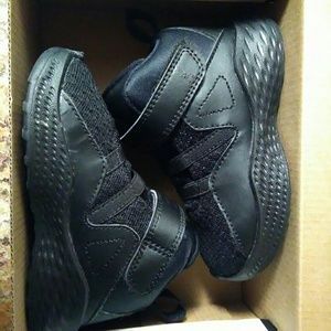 Toddler Jordans size 6c