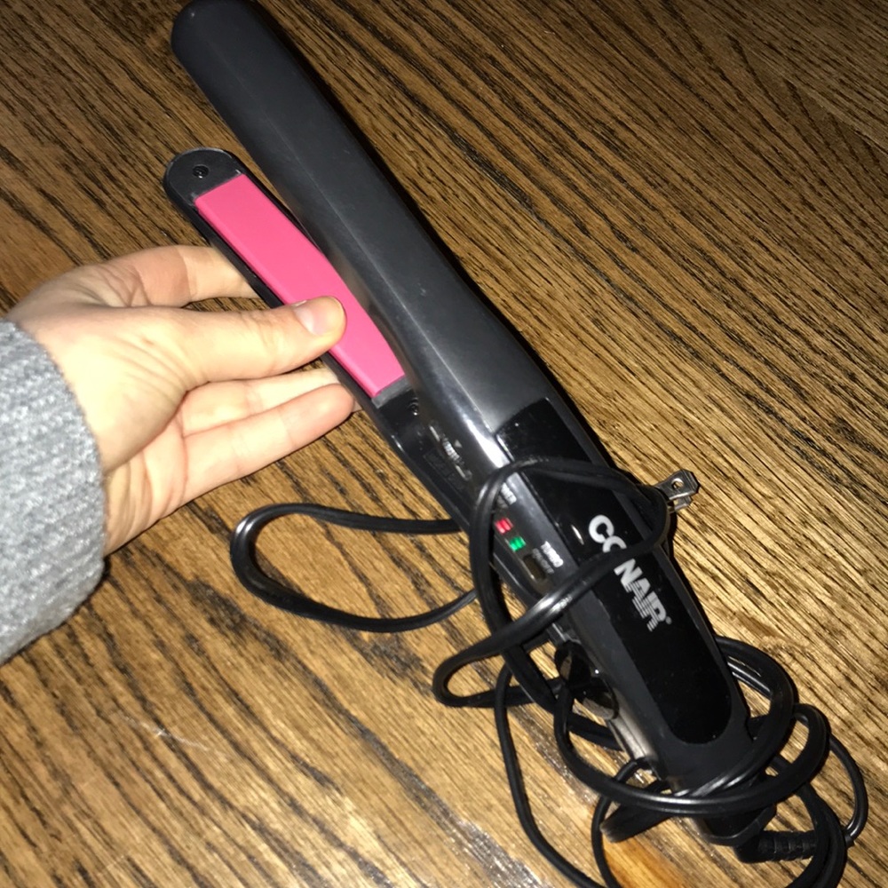 Conair mini straightener