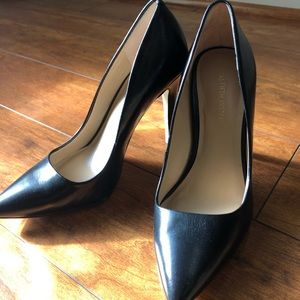 Off Fifth Avenue Heels Black