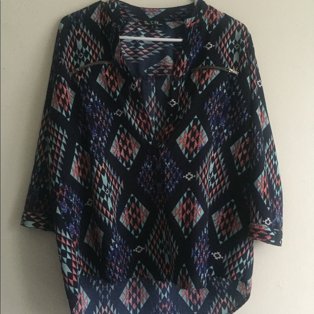 Colorful Hi-Low Dress Shirt/Blouse Size Large