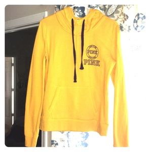 Women’s medium Victoria secret hoodie half zip