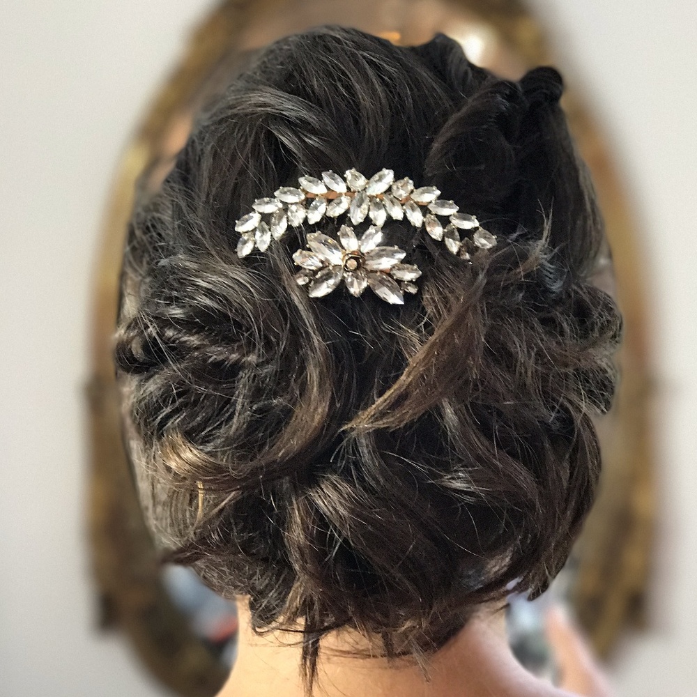 NEW Chloe + Isabel Rosette Garland Hair Comb - Picture 3 of 3
