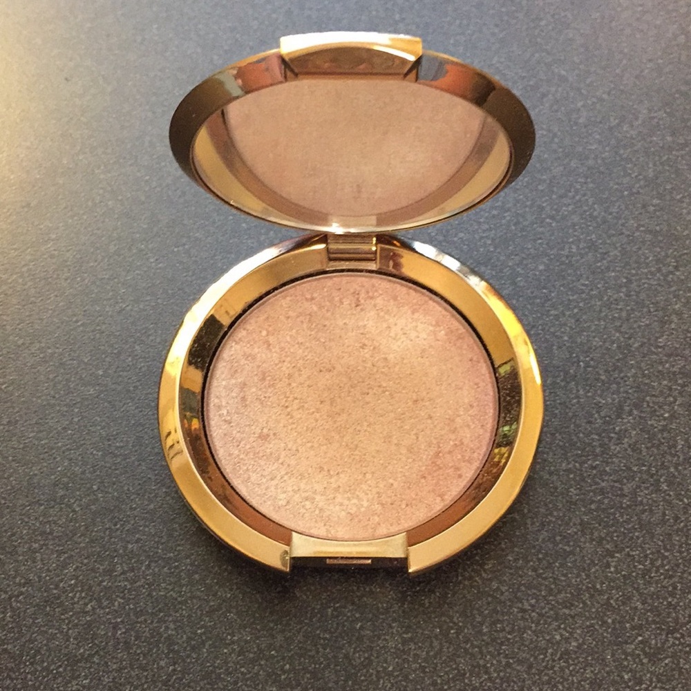 Becca Highlighter