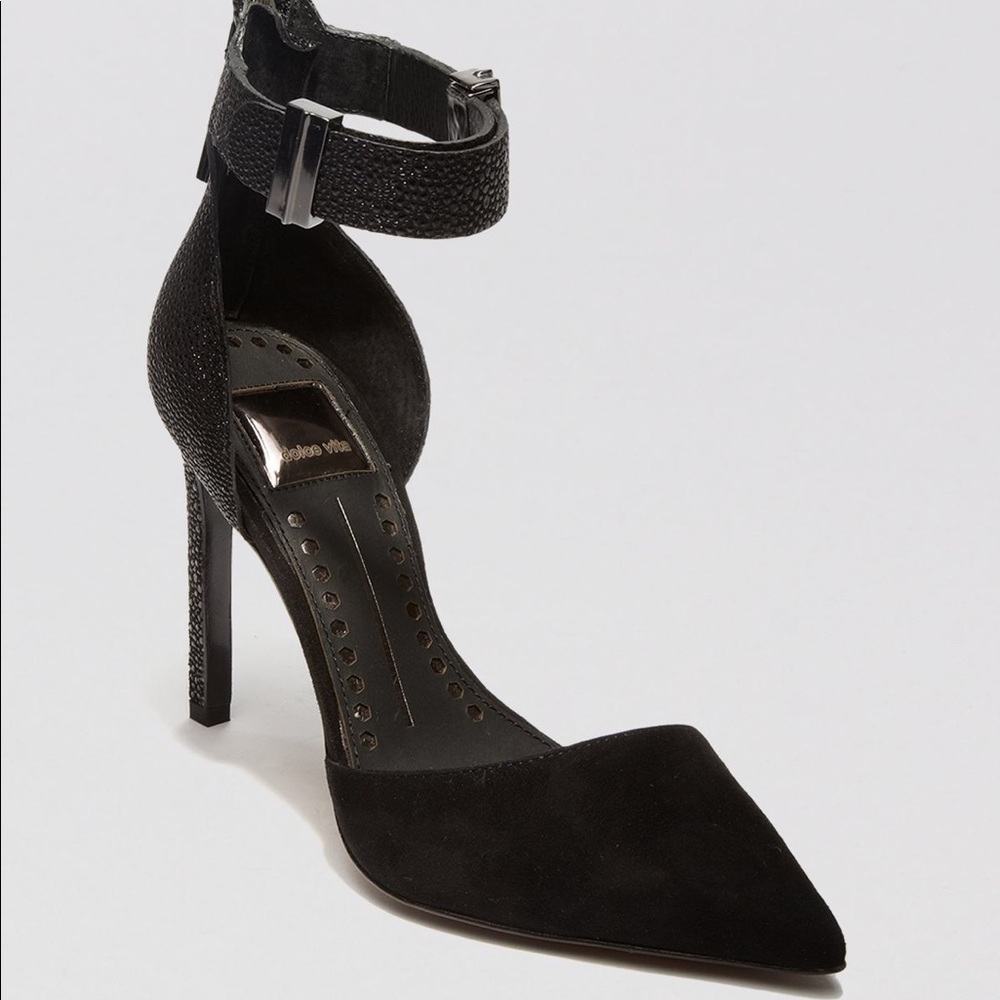 Timeless Dolce Vita Black Suede Pumps. Size 10
