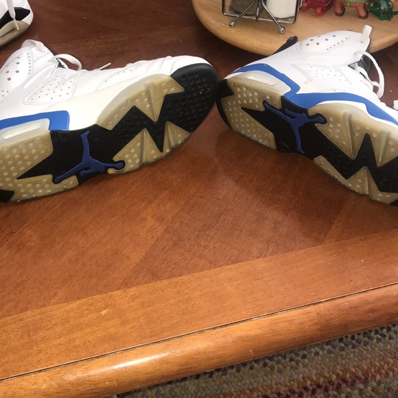 Jordan retro 6 size 9.5 MAKE OFFER - Picture 3 of 3