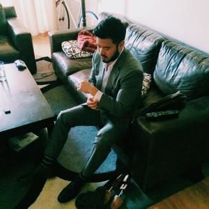 Meet your Posher, Christopher