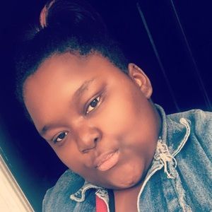 Meet your Posher, Michllae