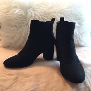 Forever 21 booties size 6.5