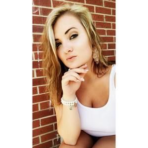 Meet your Posher, Tori