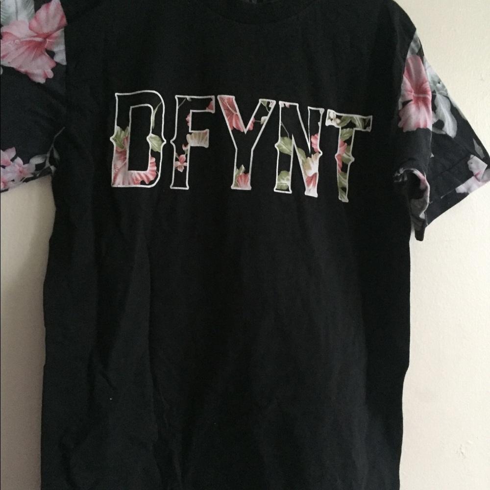 DFYNT Size Small Male T-Shirt