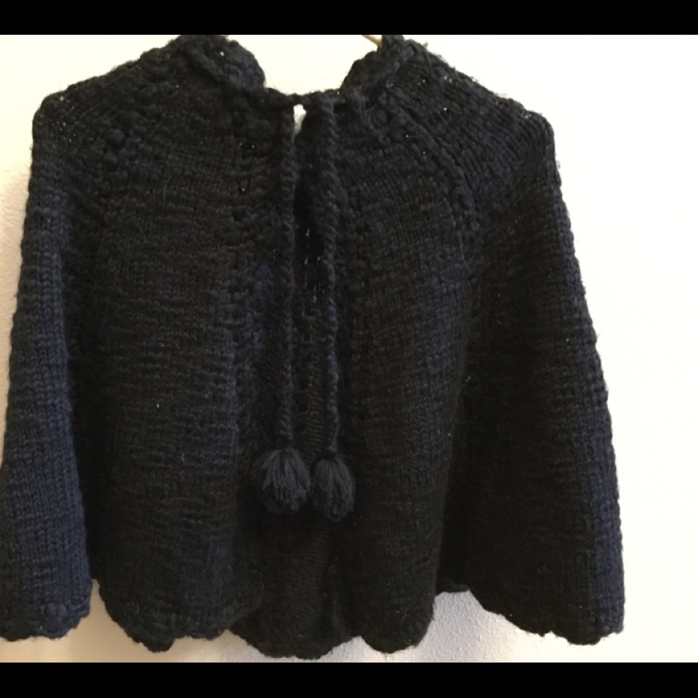 Adorable warm sweater cape