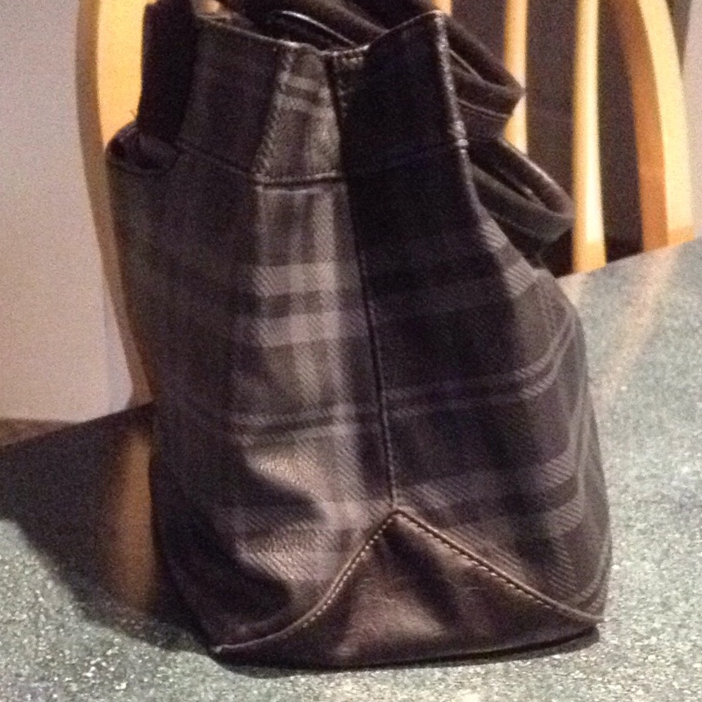 Handbag - Picture 2 of 6