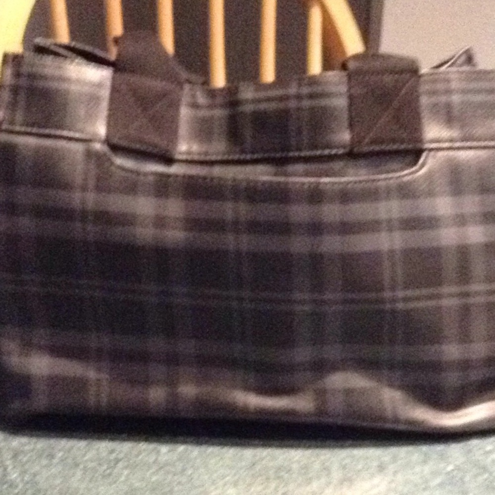 Handbag - Picture 3 of 6