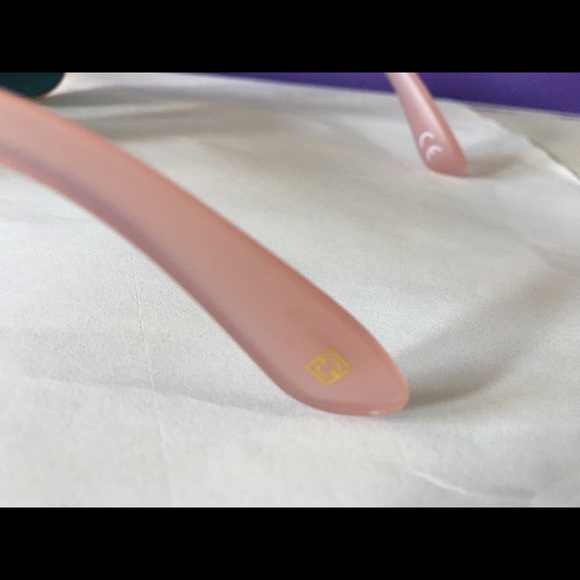 Sunglasses NWOT - Picture 7 of 8