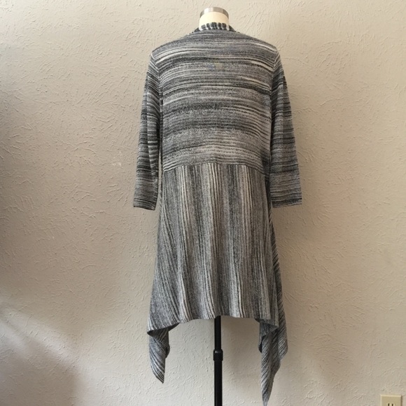 [RED] Brand Open Front Duster - Picture 4 of 8