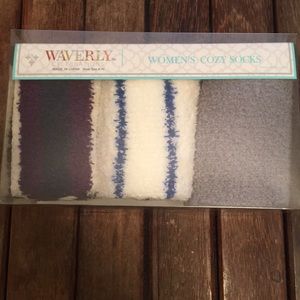 NWT Women’s Cozy Socks 3 pair Waverly Celebrations