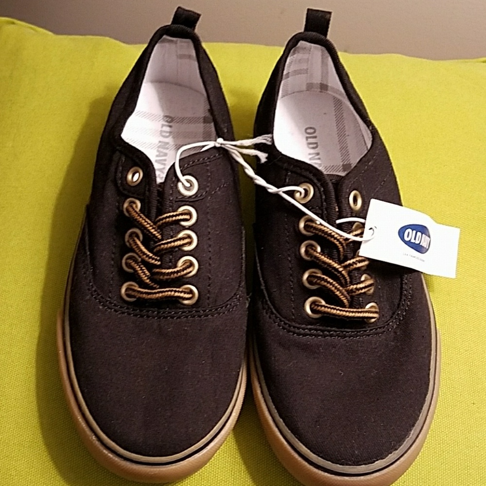 Boys Old Navy Sneakers
