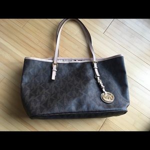 Michael Kors purse