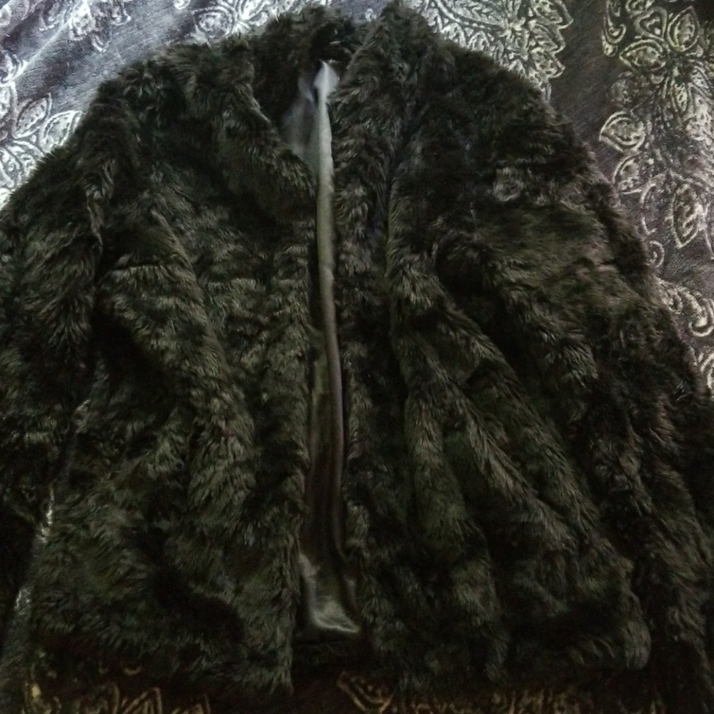H&M SOFT FUR JACKET