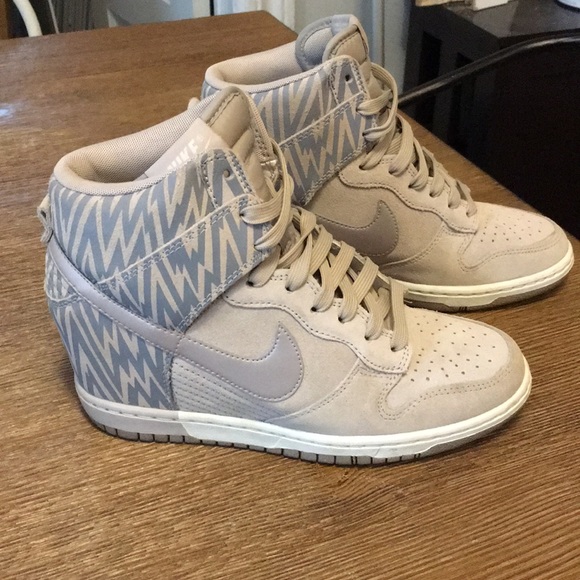 Nike Shoes - Nike Dunk Ski Hi Size 7