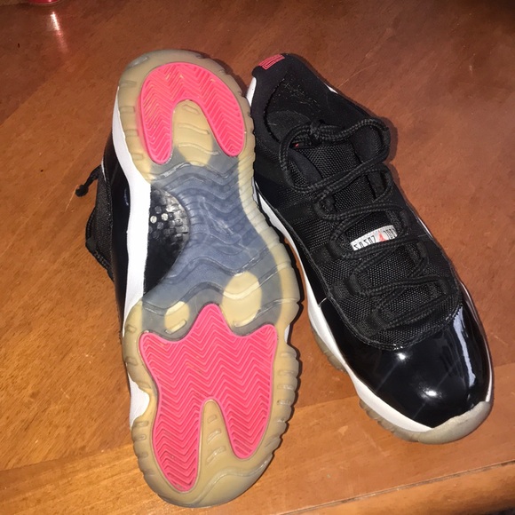 jordan retro 11 low infrared size 8.5 MAKE OFFER - Picture 2 of 3