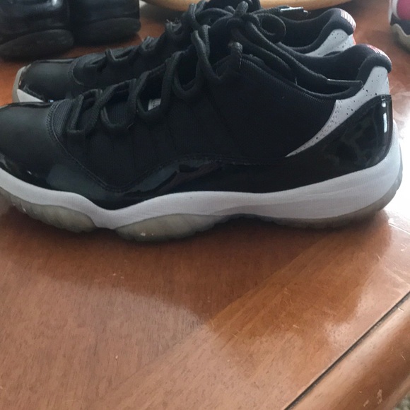 jordan retro 11 low infrared size 8.5 MAKE OFFER - Picture 3 of 3