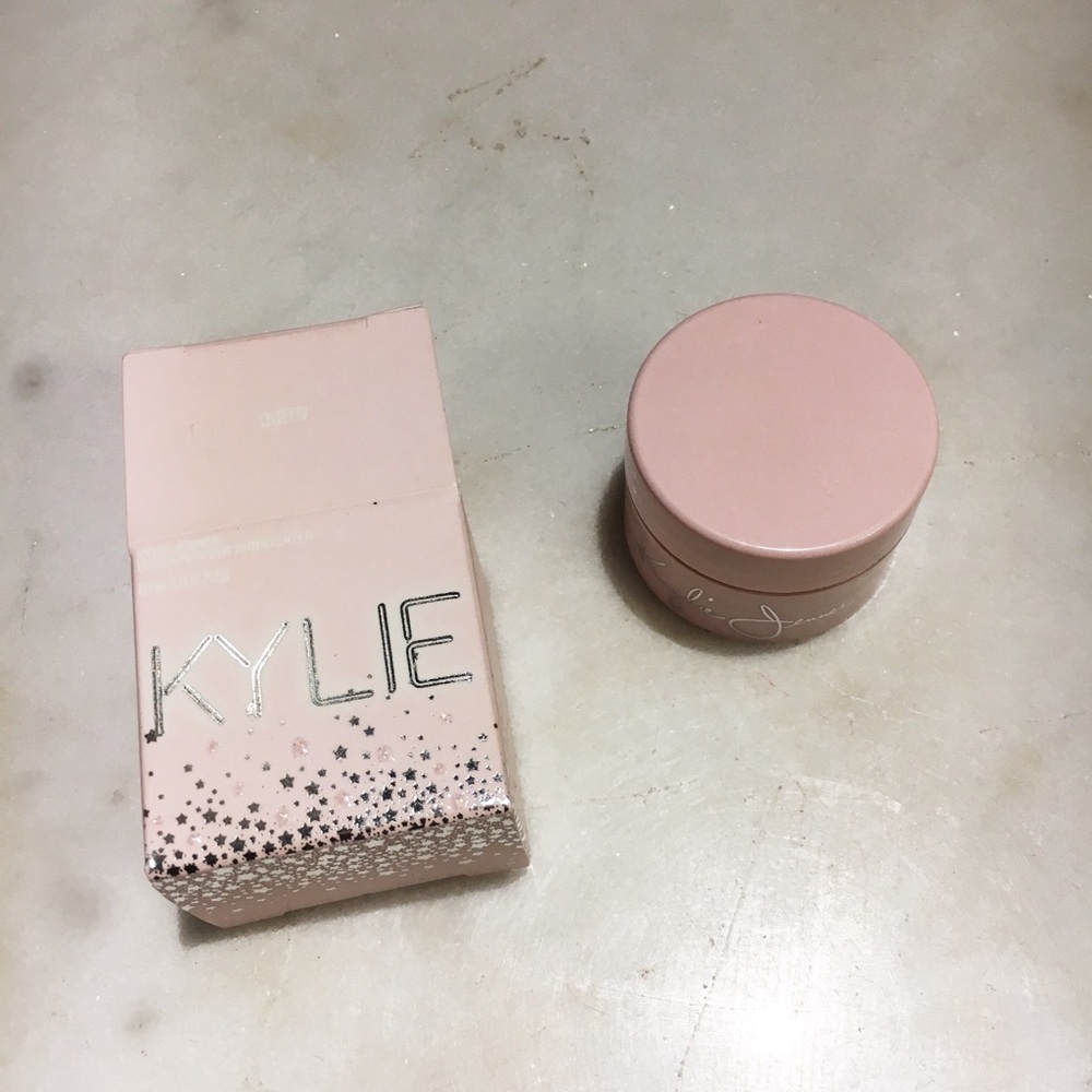Kylie 'QUEEN' Loose Powder Highlighter