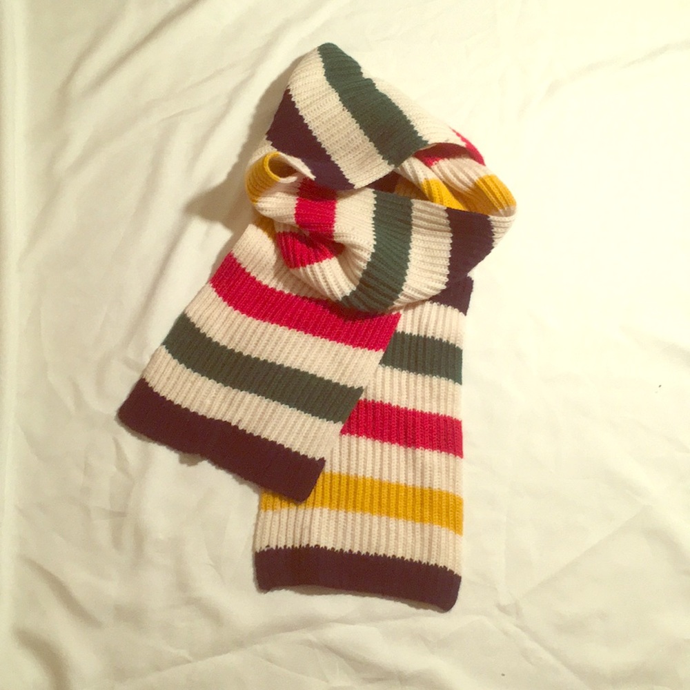 🍁CLASSIC HUDSONS BAY SCARF🍁